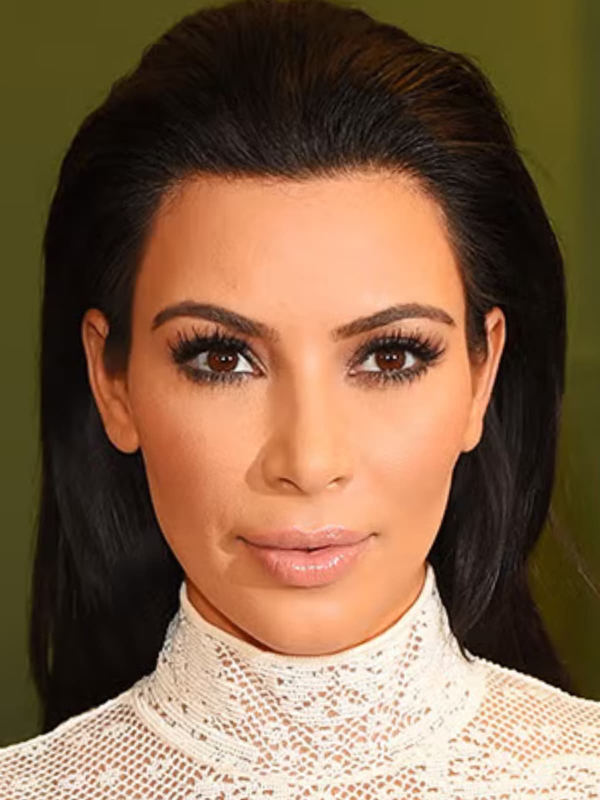 Kim Kardashian front portrait