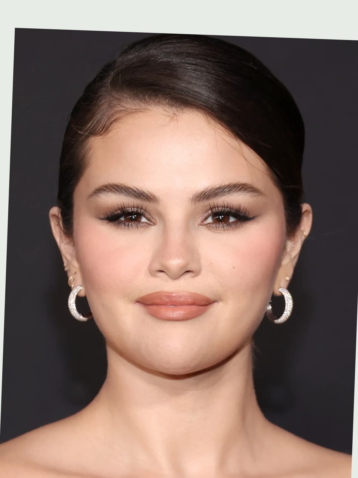 Selena Gomez front portrait