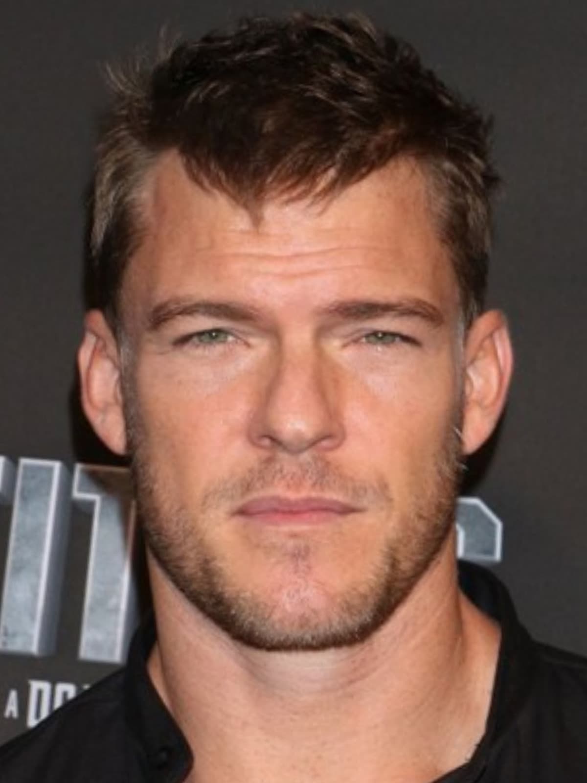 Alan Ritchson front portrait