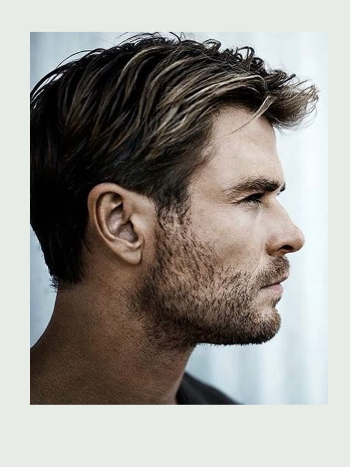 Chris Hemsworth side portrait