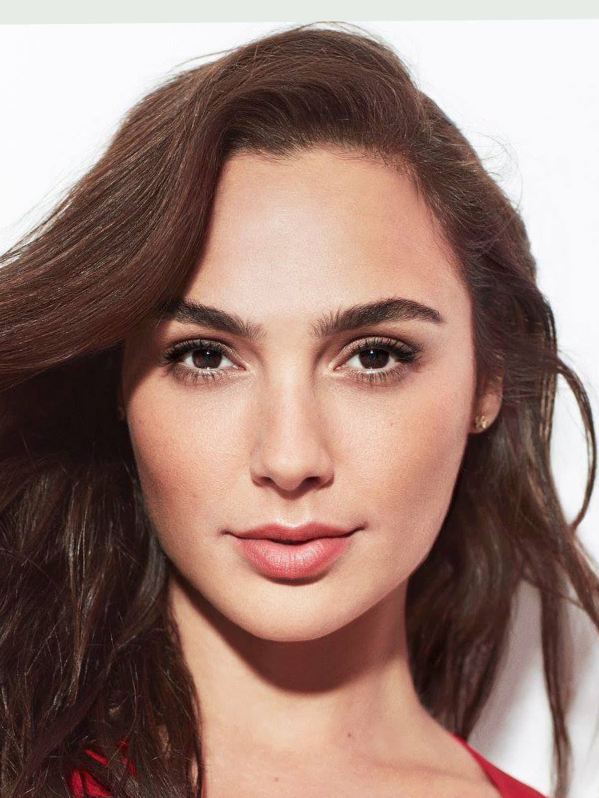 Gal Gadot front portrait
