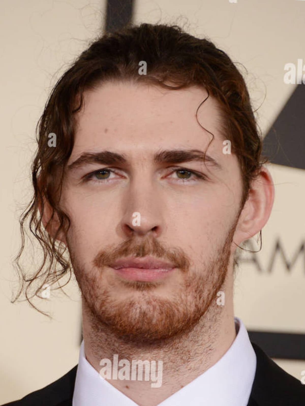 Hozier front portrait