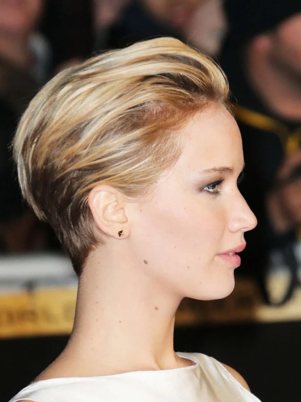 Jennifer Lawrence side portrait