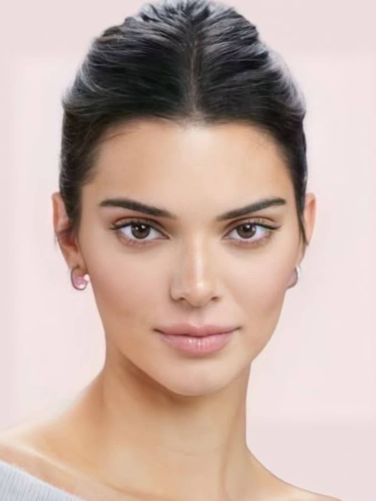Kendall Jenner front portrait