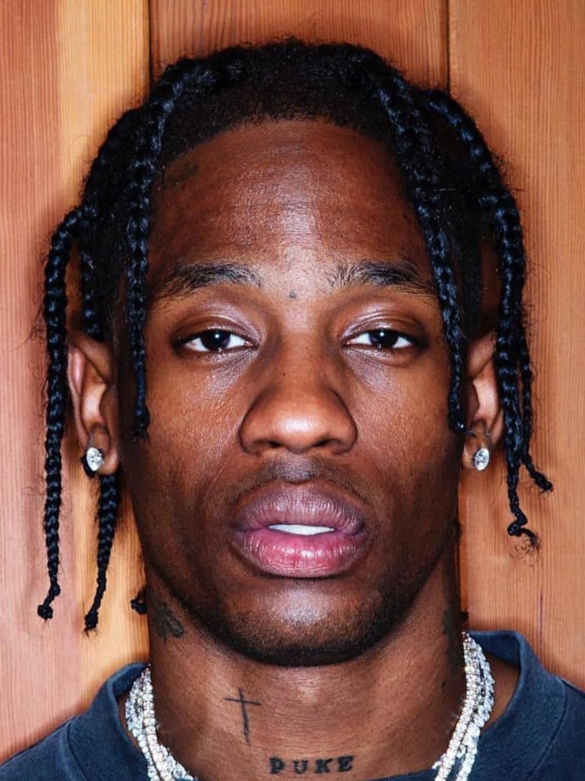 Travis Scott front portrait