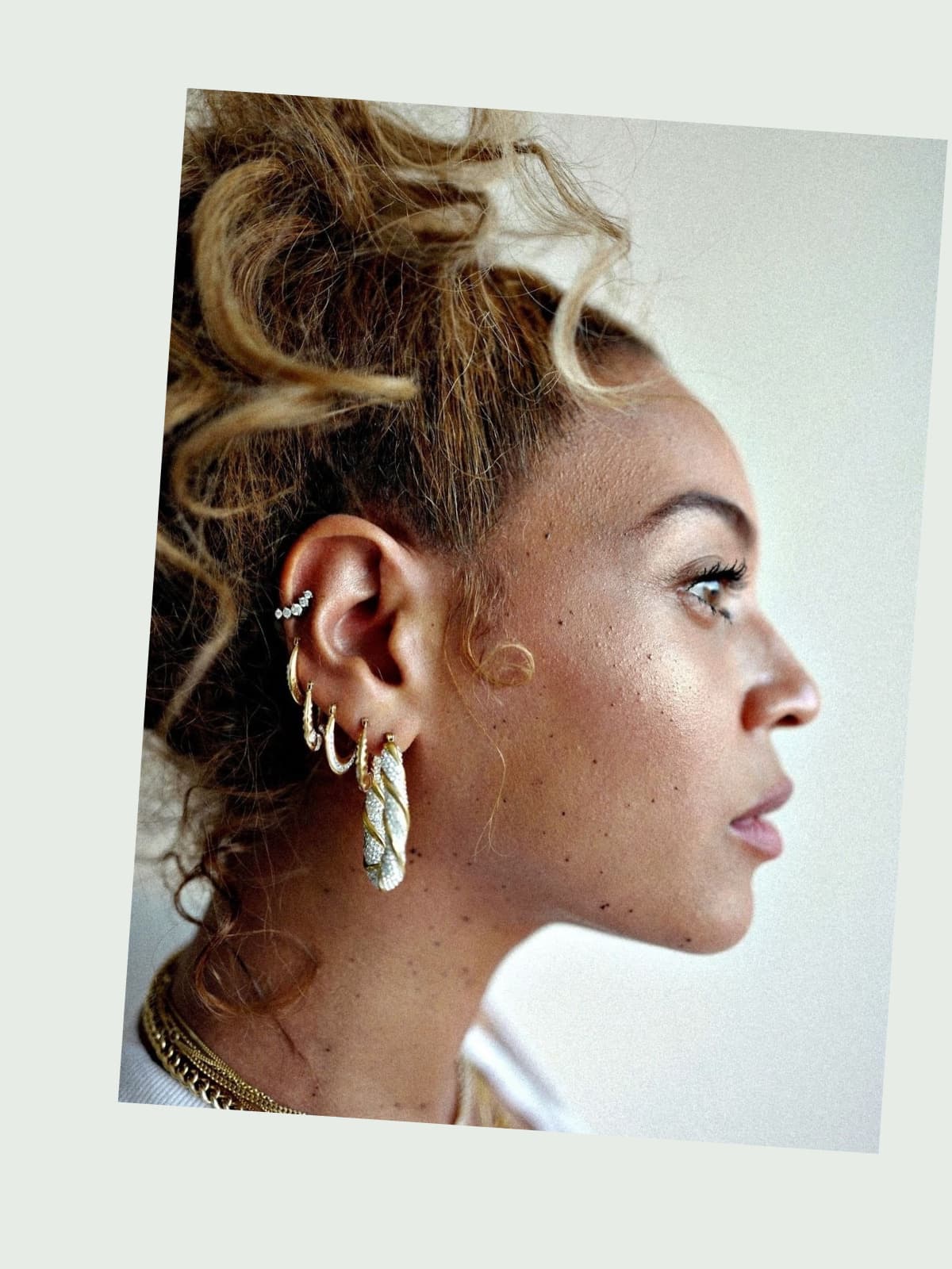 Beyoncé Knowles-Carter side portrait