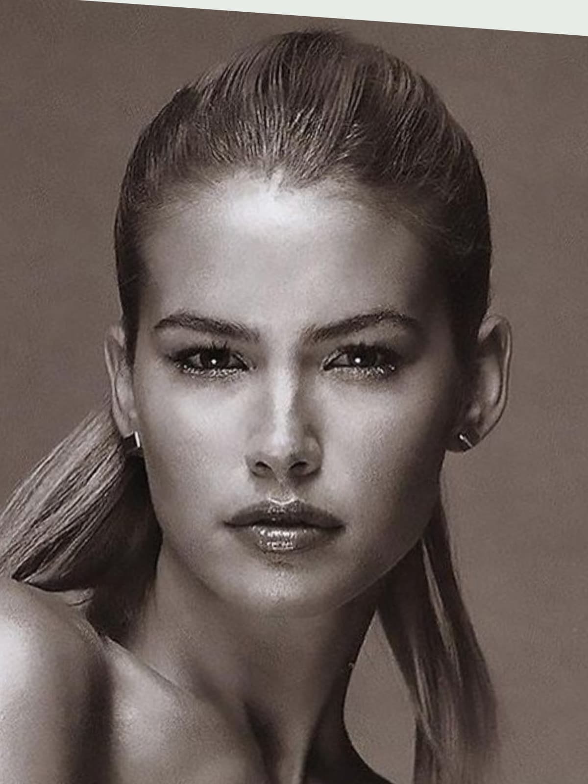 Valeria Mazza front portrait