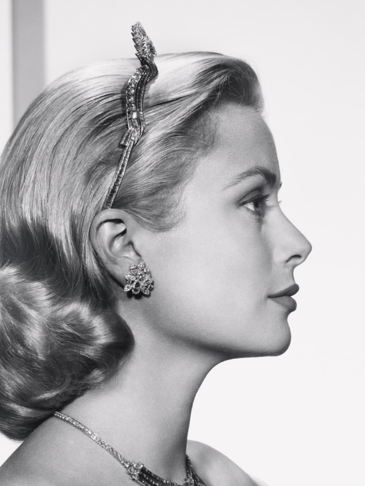 Grace Kelly side portrait