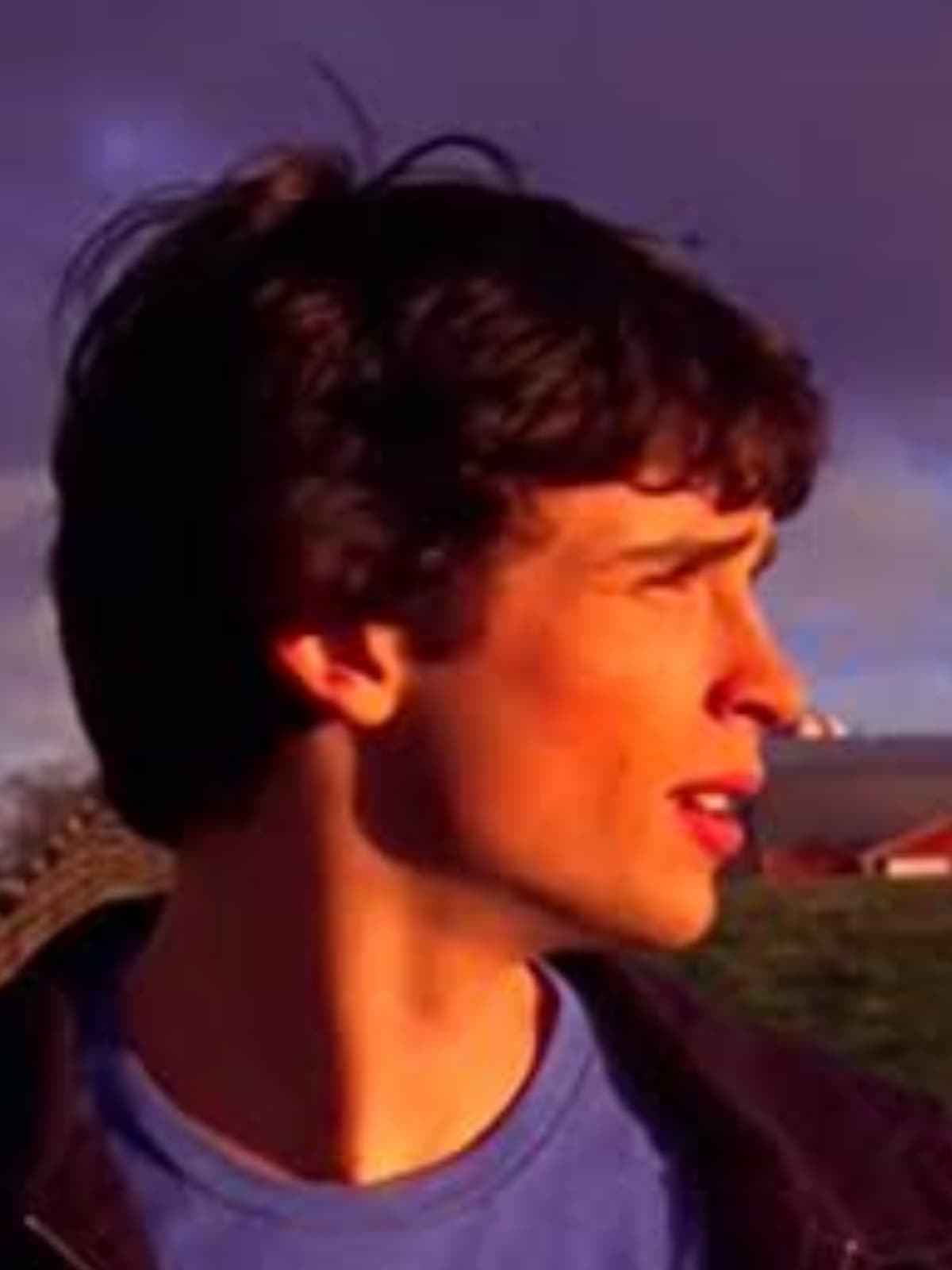 Tom Welling side portrait