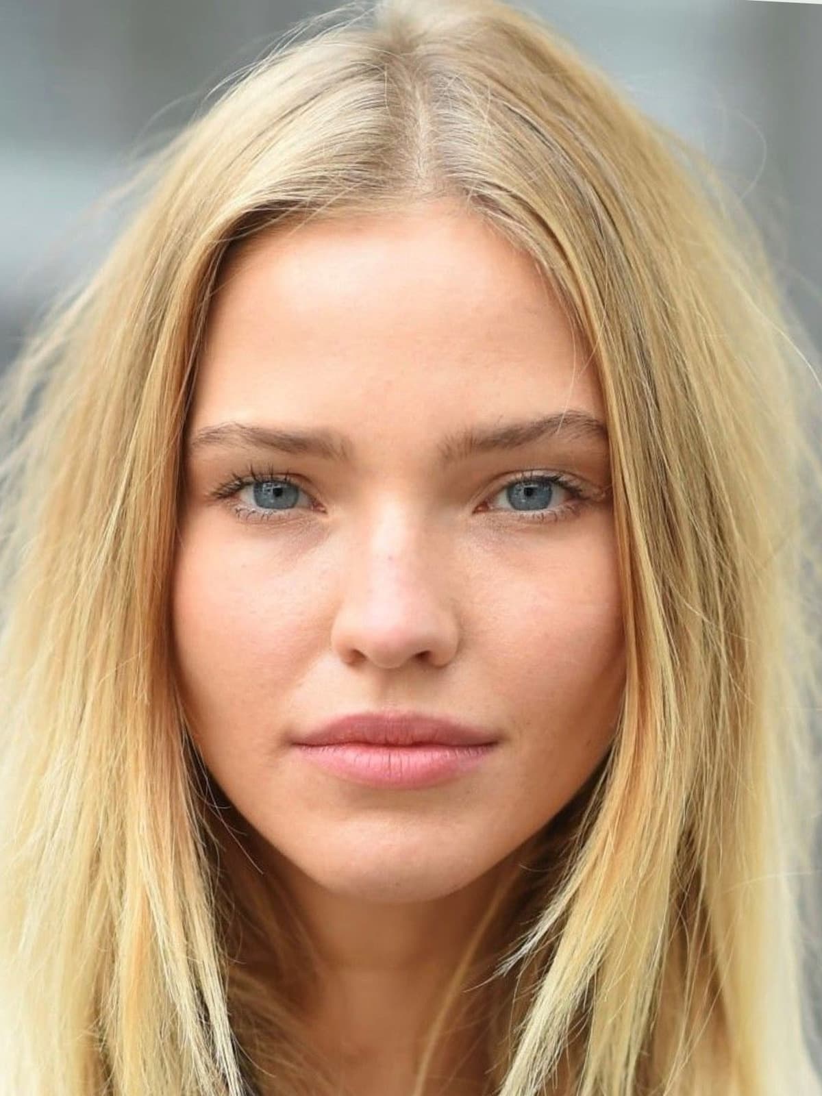 Sasha Luss front portrait